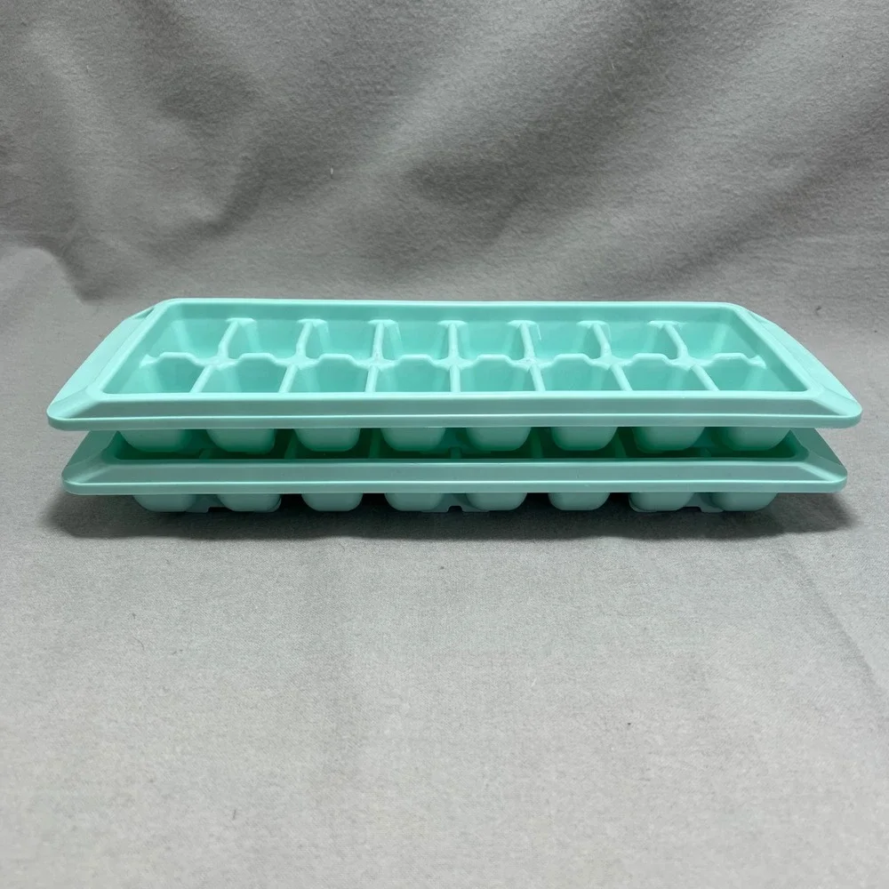 Vintage 1991 Rubbermaid Aqua Ice Cube Trays Set of 2 Stacking Easy Release #2867